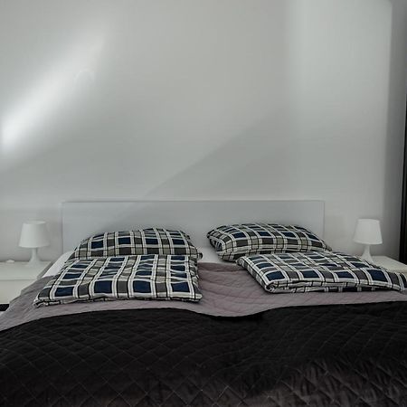Apartament Apartament przy parku z dużym tarasem ,prywatny parking Świnoujście Zewnętrze zdjęcie