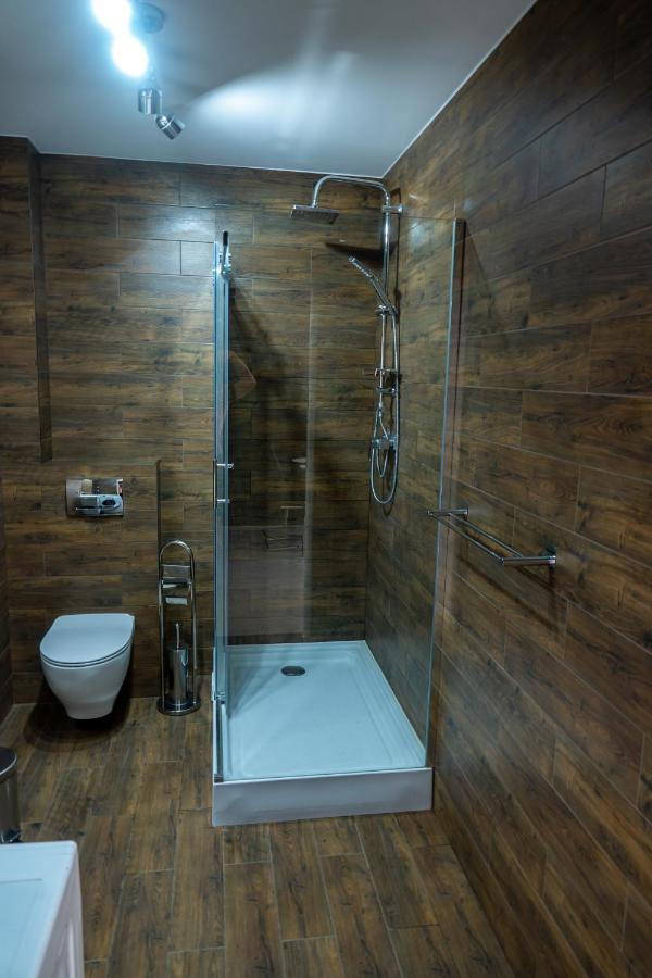 Apartament Apartament przy parku z dużym tarasem ,prywatny parking Świnoujście Zewnętrze zdjęcie