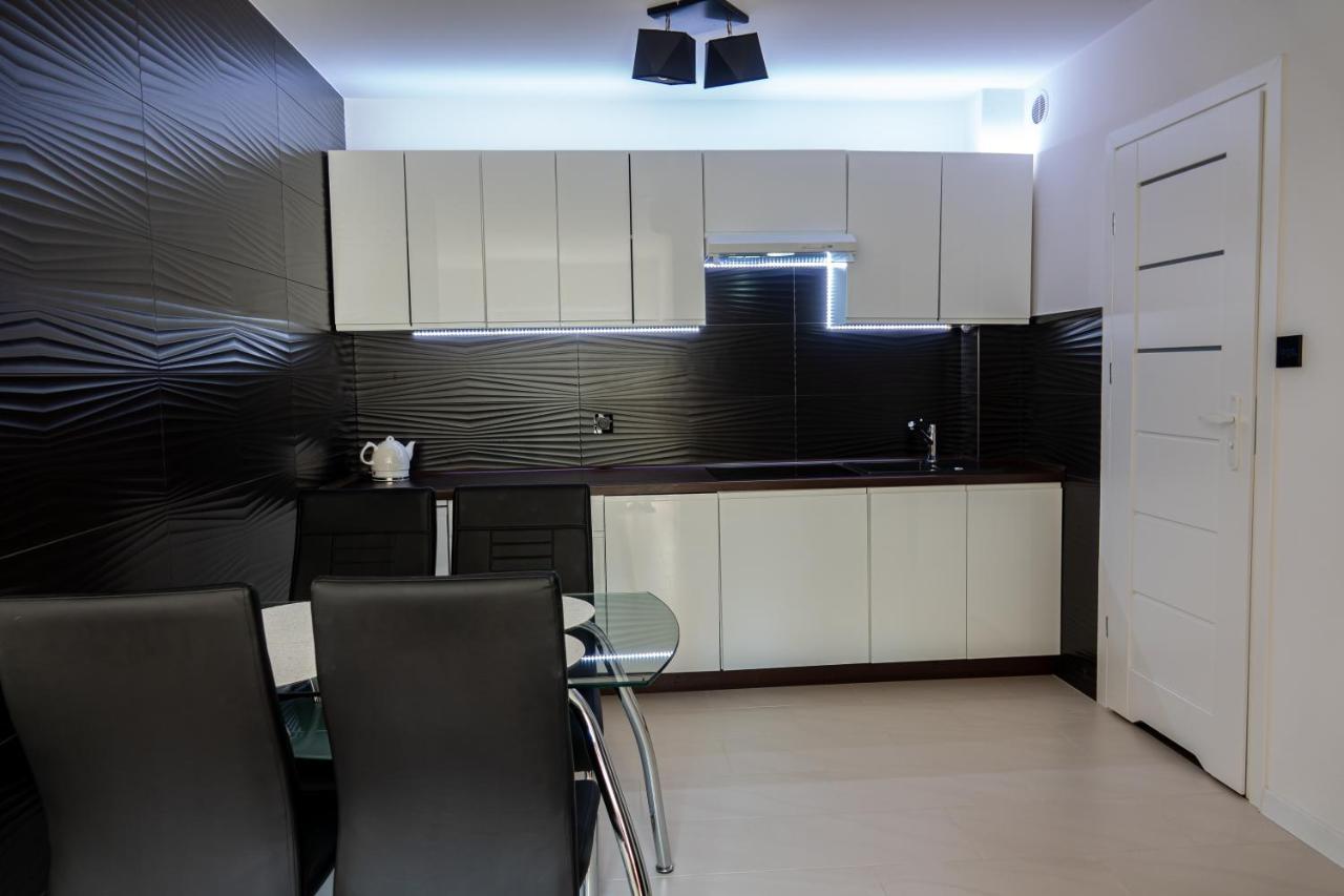 Apartament Apartament przy parku z dużym tarasem ,prywatny parking Świnoujście Zewnętrze zdjęcie